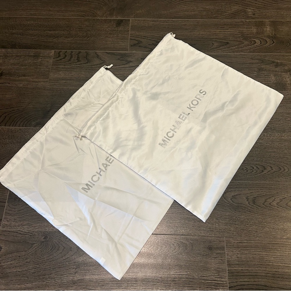 Michael Kors Elegant White Dust Bags